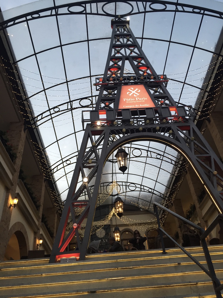 Paris Mall